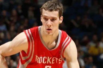 对于一名正 对于一名正