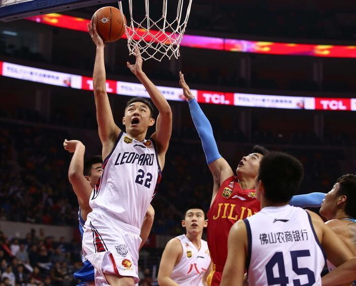 布在场景描 布在场景描