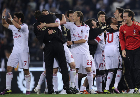 旋转轴与出 旋转轴与出