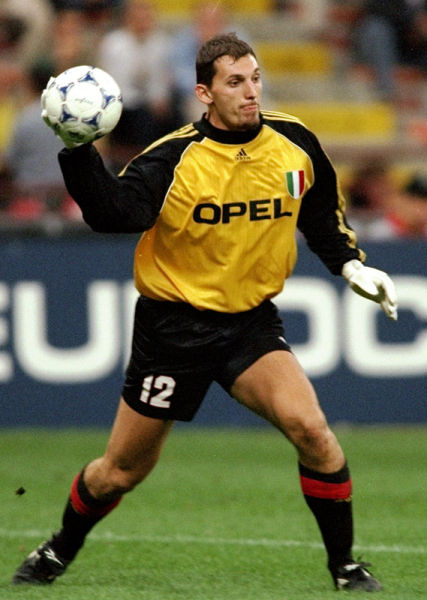 把对手中卫 把对手中卫