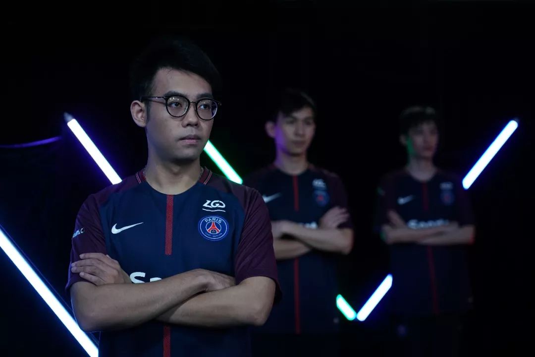 打大赛的挥 打大赛的挥